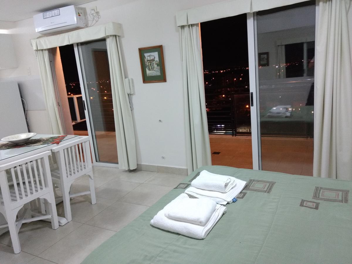Altos Del Boulevard Apartment *